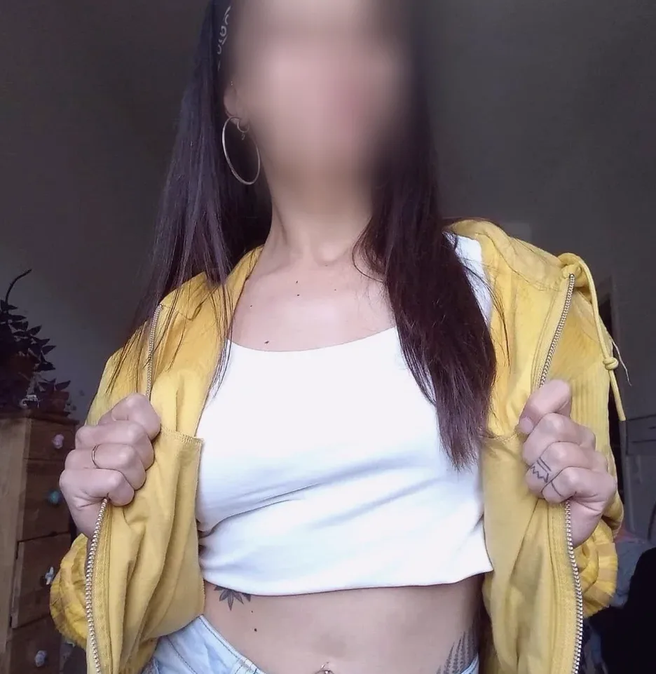 Leanne, 36