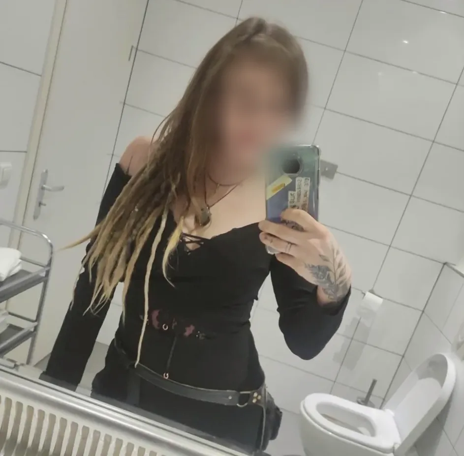 Tiana, 30